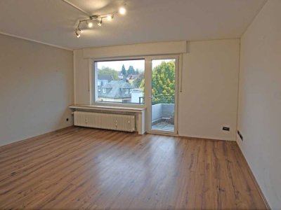 Gut geschnittene, helle 3 Zimmer-Wohnung in Ronsdorf mit Garten