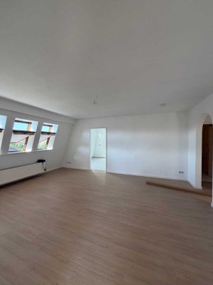 2-Zimmer-Dachgeschosswohnung