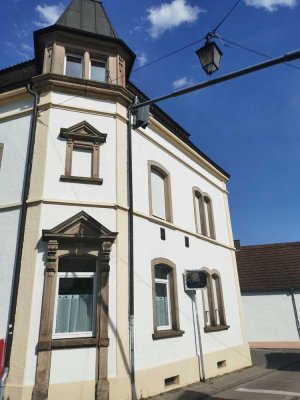 Helle 2-ZKB Altbauwohnung mit EBK in Neustadt-Mußbach