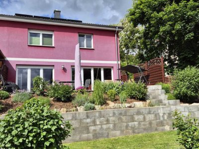Zentral und modern wohnen - Sonne auf der Terrasse