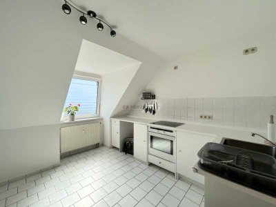 +++Gemütliche Dachgeschosswohnung mit 3 Zimmern+++