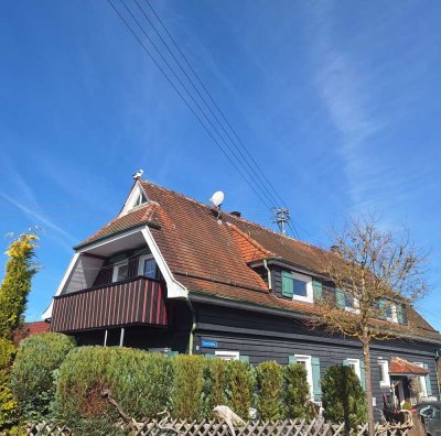 Schwarzwaldhaus inkl. Baugrund. Höhenort in sonniger Lage.