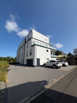 Seniorengerechte und barrierefreie  3-Raum-Wohnung mit großer Dachterrasse in Mayen