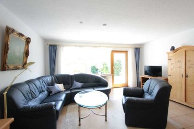 SOFORT EINZIEHEN UND WOHLFÜHLEN! Reihenhaus in ruhiger Lage, 5 Zimmer+Bad+2 WCs+Südbalkon+Südgarten