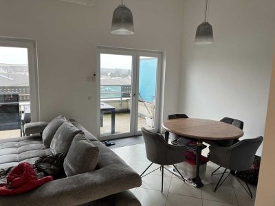 Exklusive 3 Zimmer Penthousewohnung für junge Senioren
