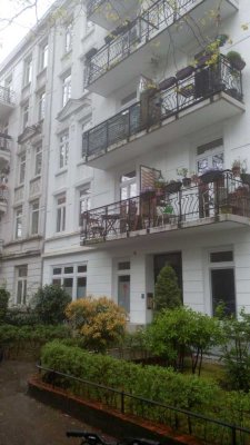 Möblierte, charmante 2-Zimmer-Altbauwohnung im schönen Eimsbüttel