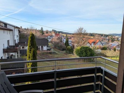 Helle 1-Zimmer Wohnung mit Balkon im 3. OG in Dobel