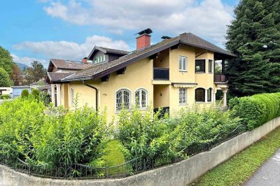 EIN PLATZ FÜR DIE FAMILIEZeitlose Villa in Ruhelage - fußläufig zum Leopoldskroner Weiher