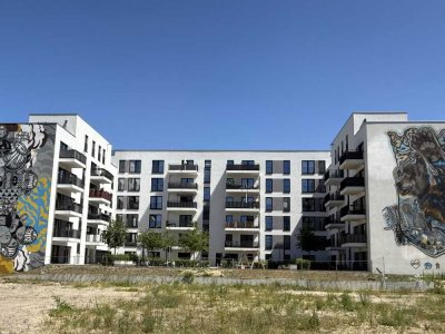 4-Zimmer-Wohnung mit 2 Bädern, gehobener Innenaustattung mit Balkon und EBK in Berlin Mitte / Moabit