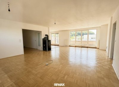 moderne Dachgeschoss-Wohnung in Pinsdorf