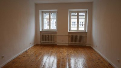 Stilvolle, geräumige 2,5-Zimmer-Wohnung in der Markstraße Bad Tölz