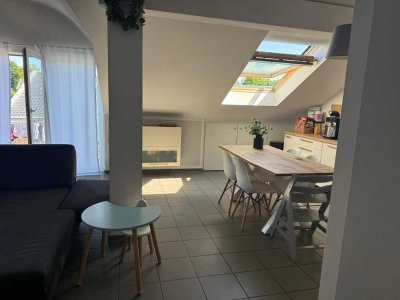 Ruhige 2-Zimmer-Dachgeschosswohnung für eine Person mit Balkon in Sinthern