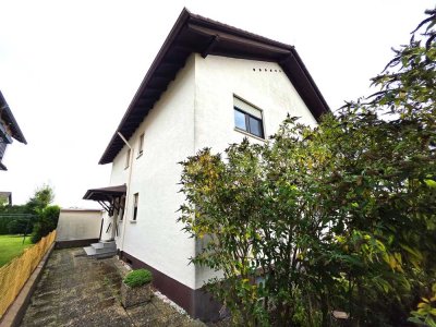 Gut gebraucht, endlich Platz für alle-Zweifamilienhaus in Urberach,