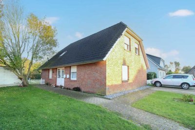 Neuer Preis! Zweifamilienhaus für Familien – EG für Sie, OG zur Vermietung!