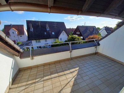 Charmante 3-Zimmer-DG-Wohnung mit Balkon und EBK in Mainaschaff