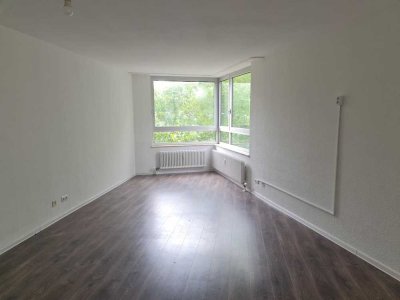 Schöne 2-Zimmer-Wohnung im Center Carrée Steele zu vermieten!