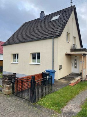 Freistehendes 1 Fam.-Haus in ruhiger Lage mit Gardengrundstück in Trippstadt