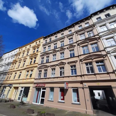 2-Raum Dachgeschoss-Wohnung in Magdeburg Stadtfeld Ost