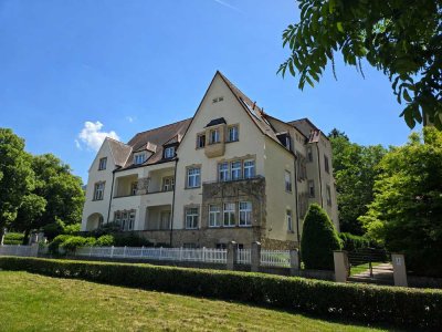Wohnen über den Dächern Freiburgs – Licht, Charme und Lebensgefühl