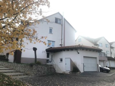 Reihenendhaus mit geh. Innenausstattung und EBK in Eberdingen-Nussdorf