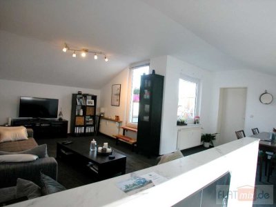 FLATmix.de/ 2-Zi Wohnung mit EBK über 2 Etagen mit Dachterrasse