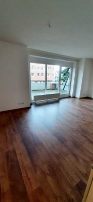 Perfekte 1 Zimmer Wohnung mit großem Balkon!