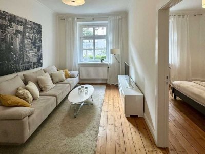 Zuhause am Wasser - stilvolle Wohnung am Osterbekkanal!