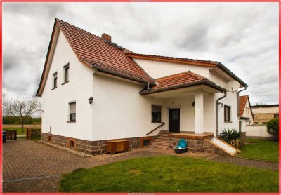 Ruhe und Natur pur: Gepflegtes Einfamilienhaus auf großem Grundstück in Plessa