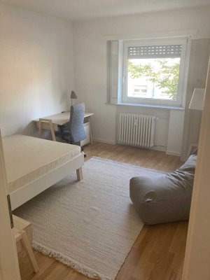 Neu renovierte, vollmöblierte 3-Zimmer Wohnung