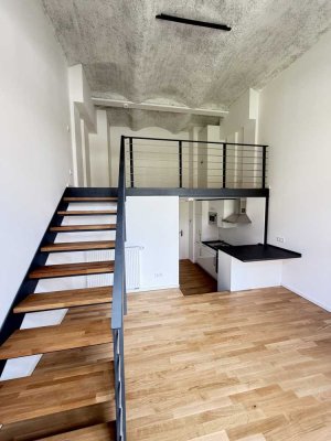 Split-Level-Loft-Feeling direkt an der Spree mit EBK & Terrasse