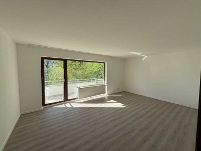 Eine praktische Wohnung mit Balkon