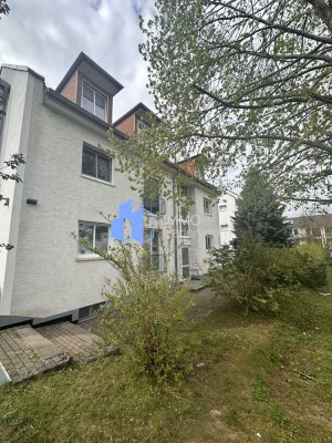 Helle und moderne Drei-Zimmer-Maisonettewohnung mit Balkon in Ahnatal/Heckershausen