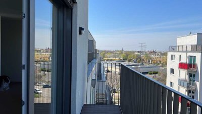 Neuwertige 2-Raum-Wohnung mit Balkon und Einbauküche in Berlin