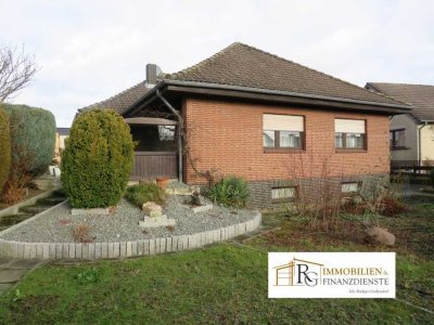 Keine Käuferprovision! Gemütliches EFH im Bungalowstil mit Vollkeller u. Garage in ruhiger Wohnlage