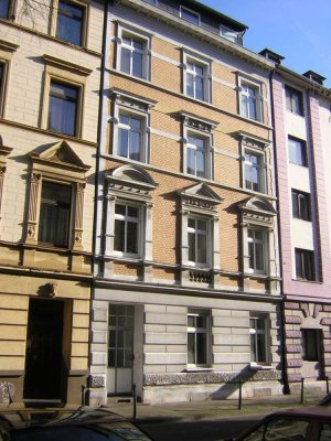 Bilk: sehr helle 2 1/2 - Zimmer-Maisonette-Wohnung