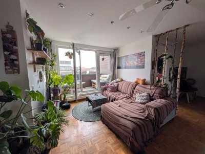 3 Zimmer-Wohnung hell u. sonnig, Süd-Balkon, EBK, vollmöbliert,  59m2,  3. OG in Hannover Ricklingen