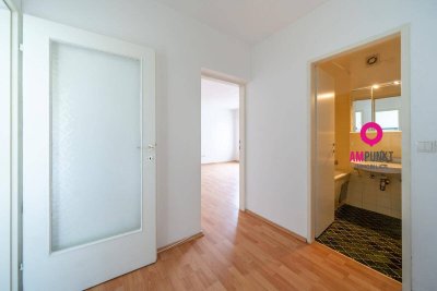 Daheim in Parsch: klein, fein – Garconniere mit Balkon, echt Salzburg. ANFRAGEN NUR PER MAIL!