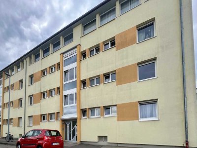 Optimal geschnittene 3 Zimmerwohnung mit Balkon & Hobbyzimmer in Ludwigsburg