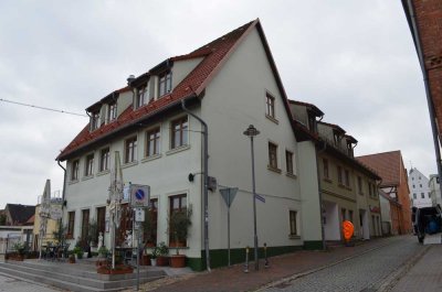 Sonniges Mehrfamilenhaus in exklusiver Lage am Peeneufer mit 7 Wohneinheiten, 2 Gewerbeeinheiten