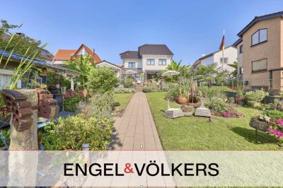 Stilvolles Domizil mit luxuriöser Ausstattung & repräsentativer Gartenanlage zu angrenzendem Natu...