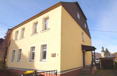 Traditionelles Zweifamilienhaus mit vielseitigem Nutzungspotenzial in Altenberg ST Geising