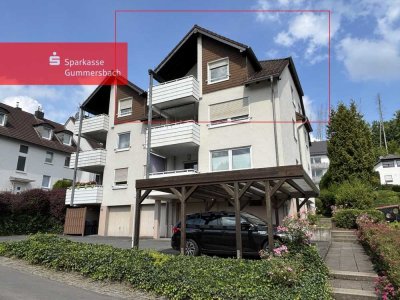 Dachgeschosswohnung in zentraler Lage mit toller Fernsicht!