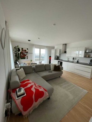 Moderne 3-Zimmer Wohnung ,großer Balkon mit wunderschöner Aussicht im 4. OG in Frankfurt-Riedberg