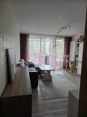 Ohne Makler-Schöne geräumige 1 Zimmer Küche Bad Wohnung