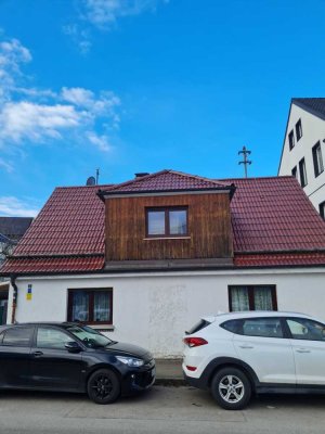Viel Raum für Ihre Ideen: Großzügiges Haus in Augsburg-Oberhausen
A+ Heizung 2016 | Isoliertes Dach