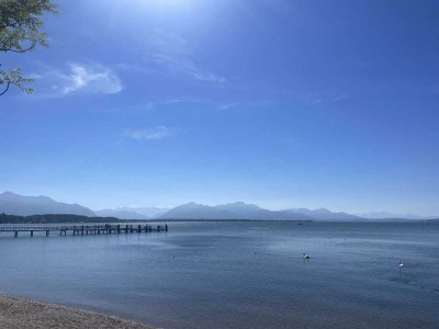 Exklusive, moderne 125m² Gartenwohnung - 300m zum Chiemsee - ruhig, sonnig, 2 Garagen - Chieming