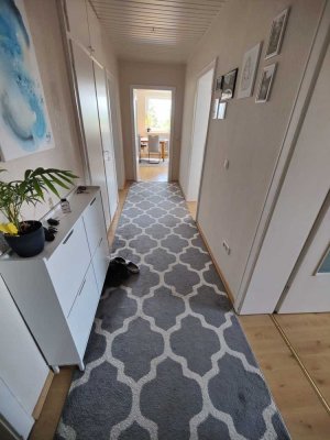 Lichtdurchflutete 3-Zi.- Wohnung mit großem Balkon und EBK in Bayreuth
