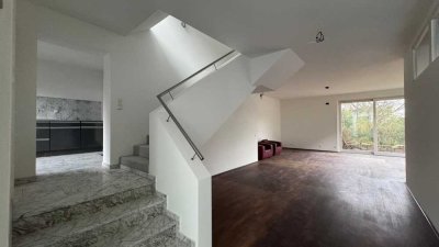 Großzügige zweieinhalb Etagen Wohnung in Bestlage-Westerberg