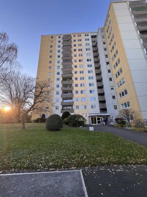 Moderne 3-Zimmer Wohnung mit Balkon im 10. OG in Köln-Eil (Porz)