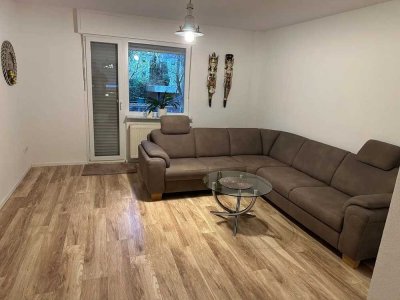 ***BEZUGSFREI*** Wohnung trifft Hausgefühl: 2-Zi mit Balkon & eigenem rd. 100 m² Garten + Stellplatz